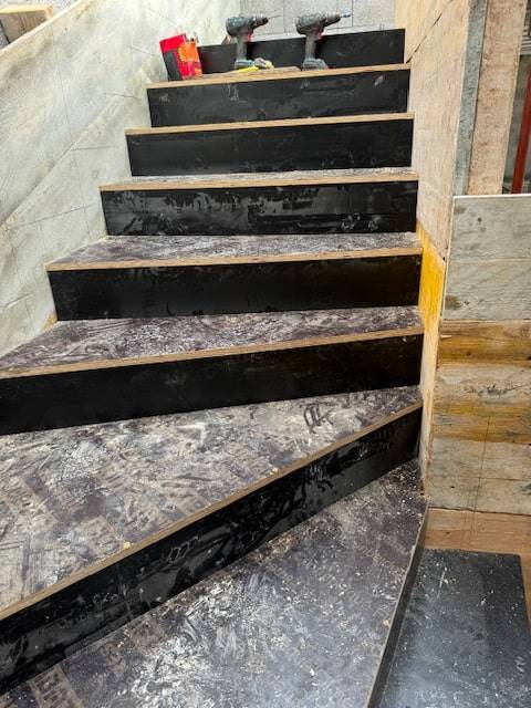 coffrage et coulage d’escalier (2)-min